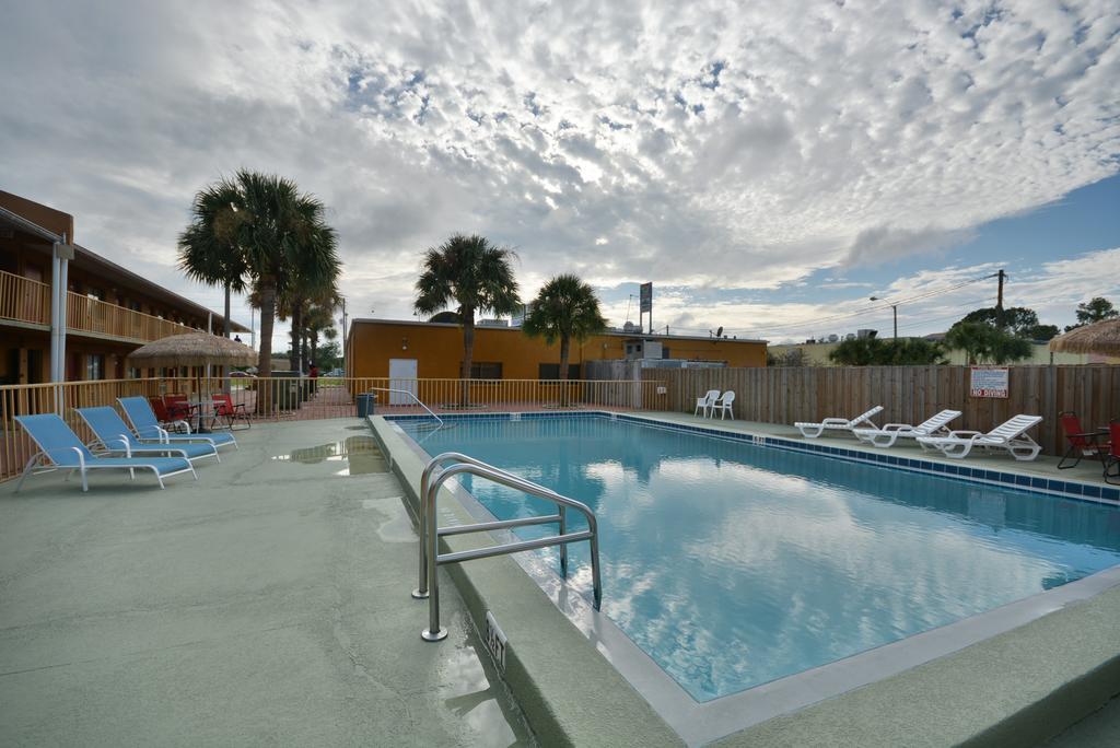 Country Hearth Inn- Kissimmee Zewnętrze zdjęcie