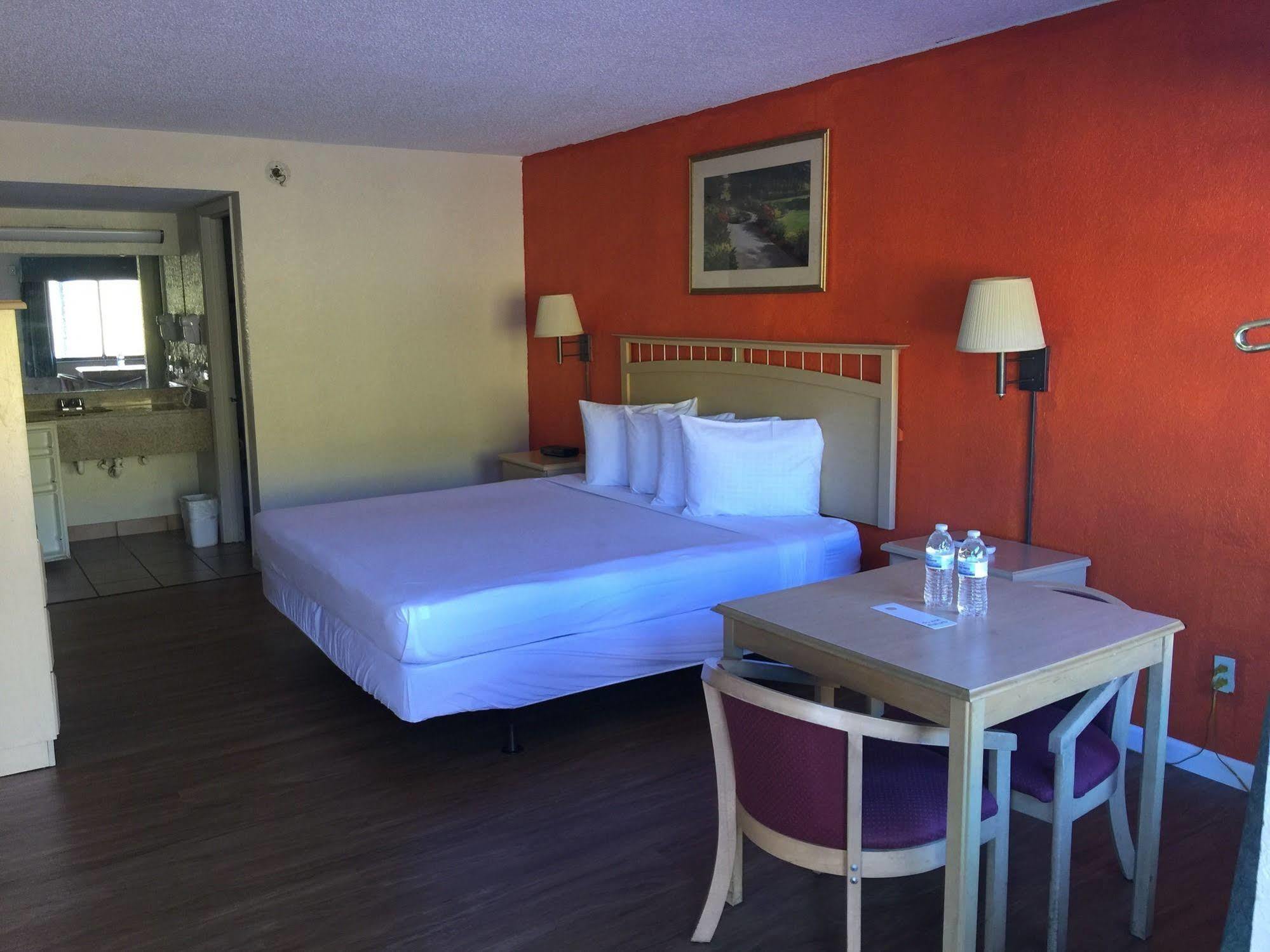 Country Hearth Inn- Kissimmee Zewnętrze zdjęcie